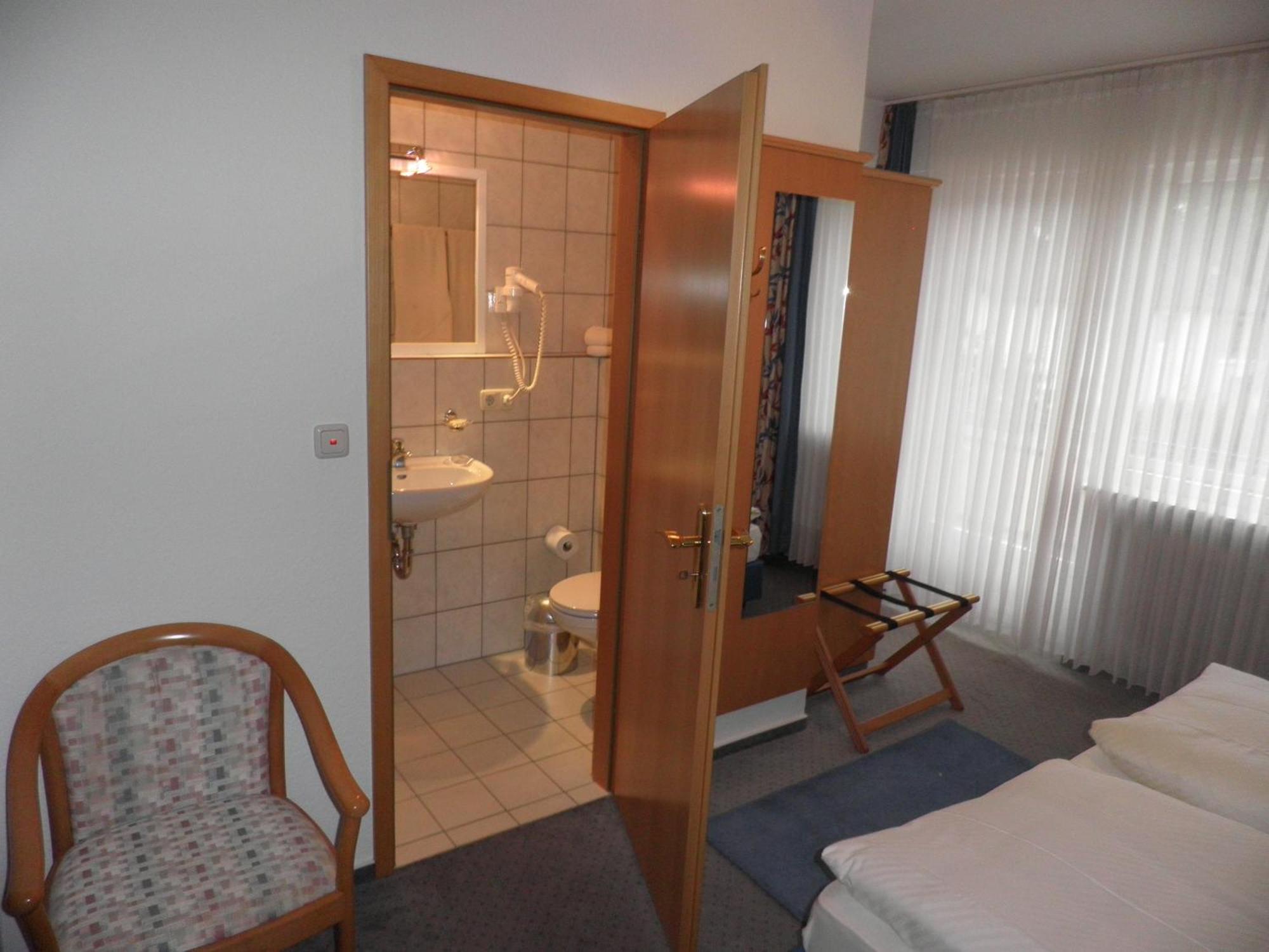 Hotel Haarener Hof Bad Wünnenberg Extérieur photo